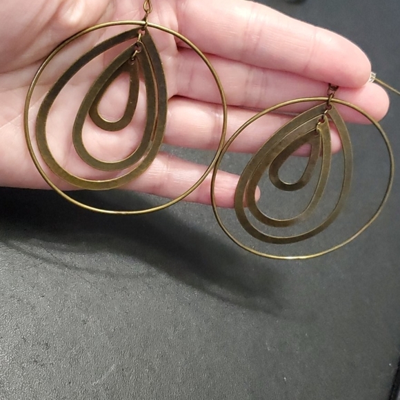 Cache gold tone layered earrings - Picture 1 of 9